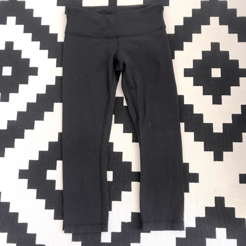 🍋Lululemon sz 6 crop leggings